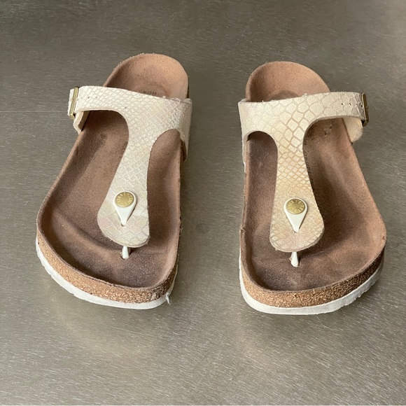 Silvery Pink Iridescent embossed leather Birkenstock Sandals, EU 40/US 9/9.5 - Picture 14 of 16